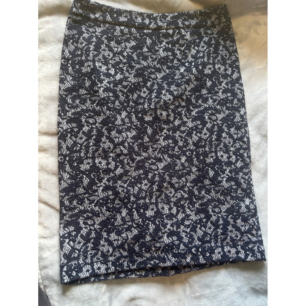 Michael Kors Navy White Floral Lace Pencil Skirt Gold Zipper Small